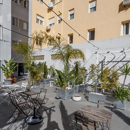 Champagne Vibes In - By Misha's Place 5c דירה