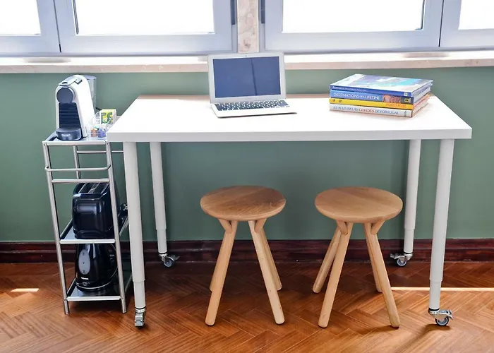 Champagne Vibes In - By Misha's Place 5c *